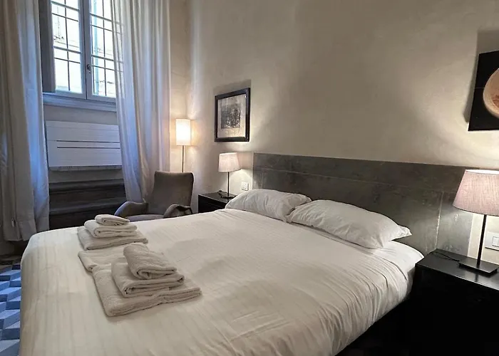 Palazzo Mormorai *